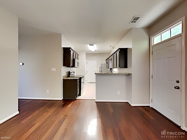Building Photo - 1609 Silverberry Ct