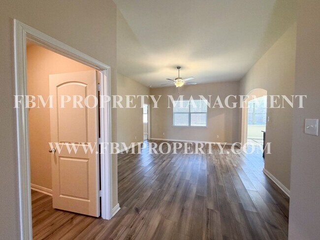 Foto del edificio - 4712 Conley Ln