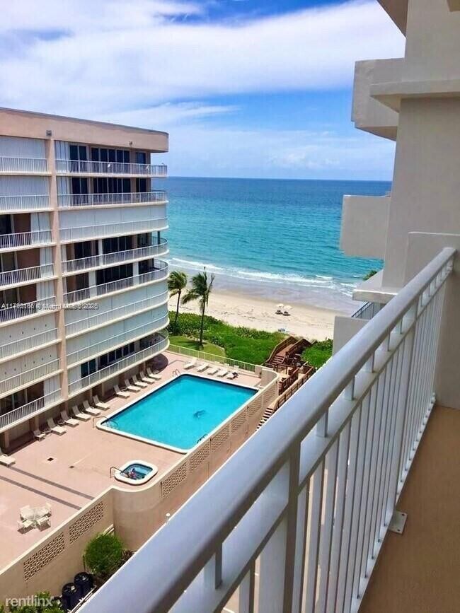 Foto del edificio - 3215 S Ocean Blvd