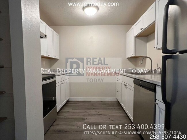 Foto del edificio - Remodeled 2 Bedroom With Garage!