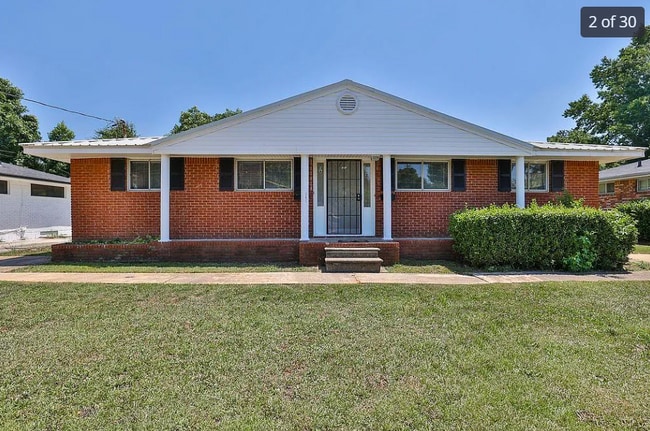 Building Photo - 1422 Vesta Ave