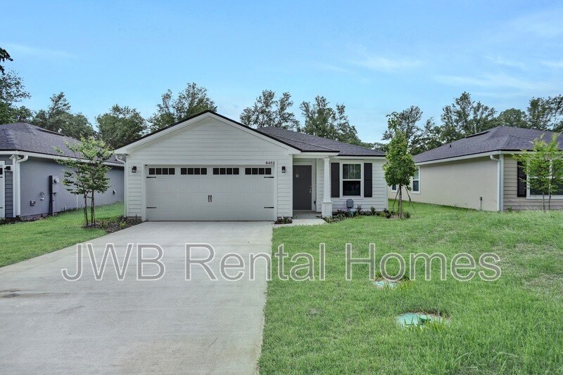 Foto principal - 6452 Hughes St