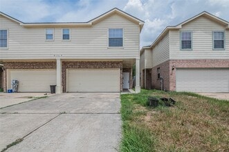 Building Photo - 11906 Chetman Dr