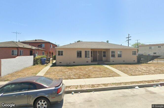 Primary Photo - 904 E Imperial Hwy