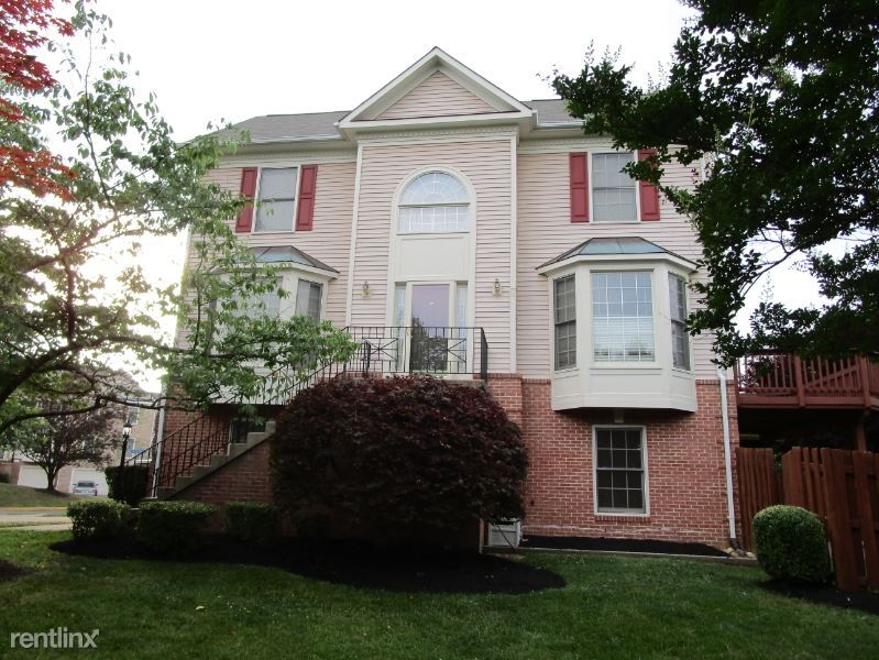 Primary Photo - 3 br, 3.5 bath Townhome - 7073 Kings Manor Dr
