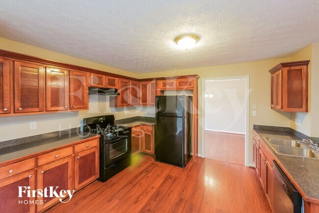 Foto del edificio - 161 Solomon Dr