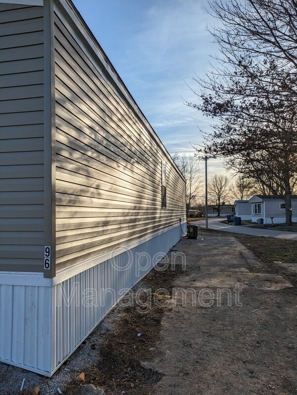 Building Photo - 7534 US-60