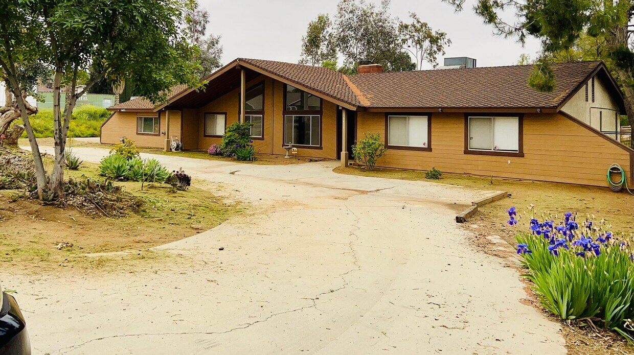 16435 Grey Ln, Riverside, CA 92506 House Rental in Riverside, CA