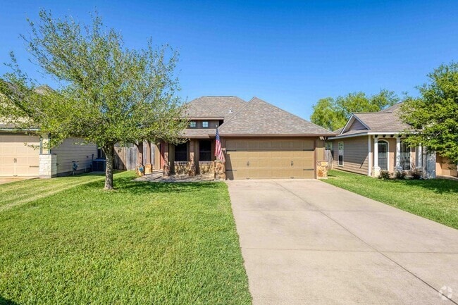 Building Photo - 203 Simi Dr