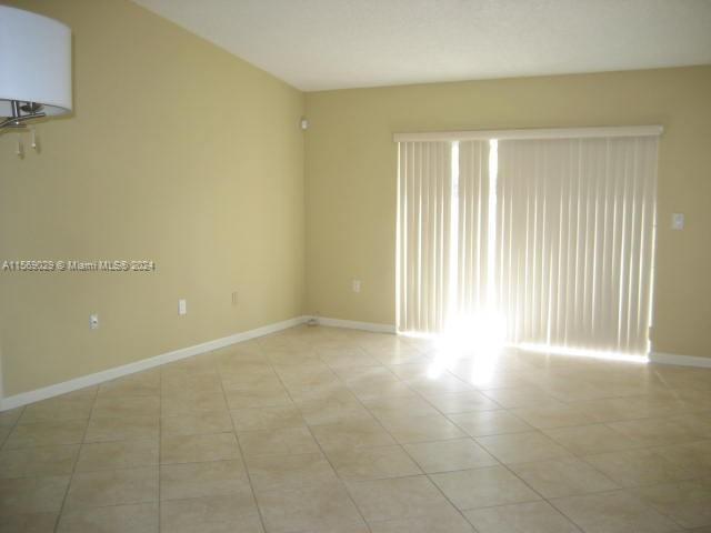 Building Photo - 9064 SW 112th Ct