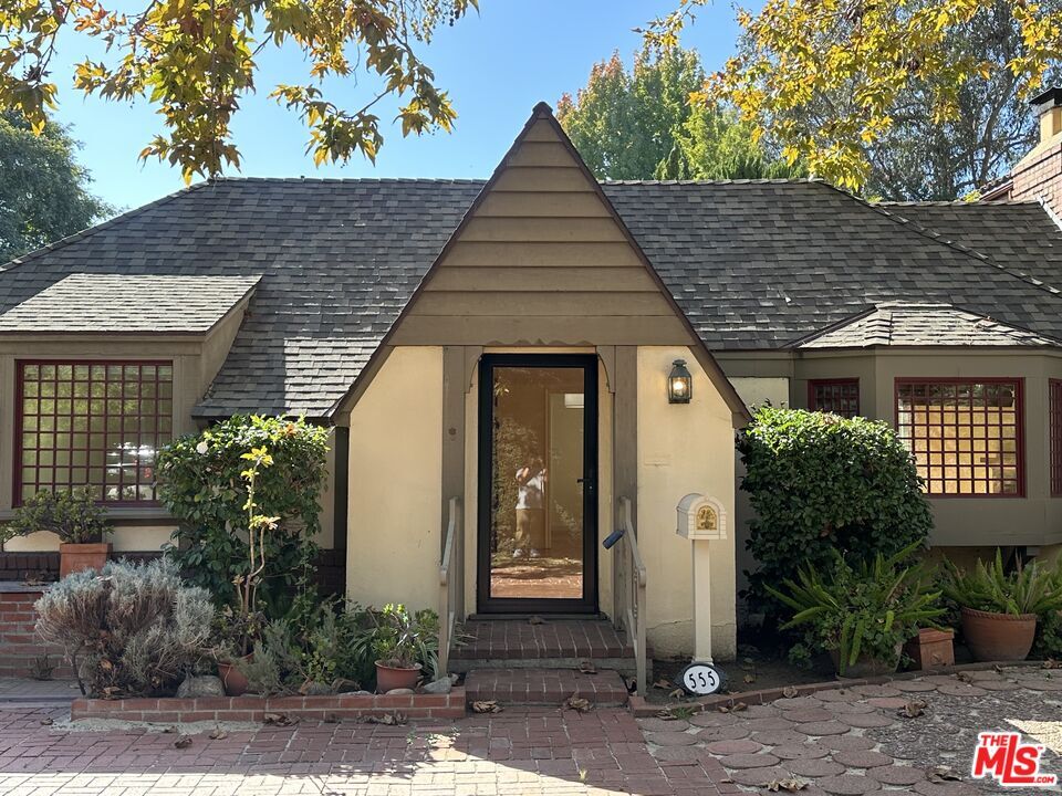 Foto principal - 555 S Westgate Ave