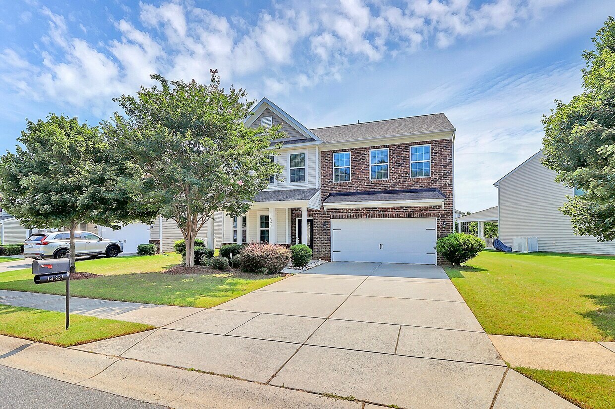 Foto principal - 14321 Green Birch Dr