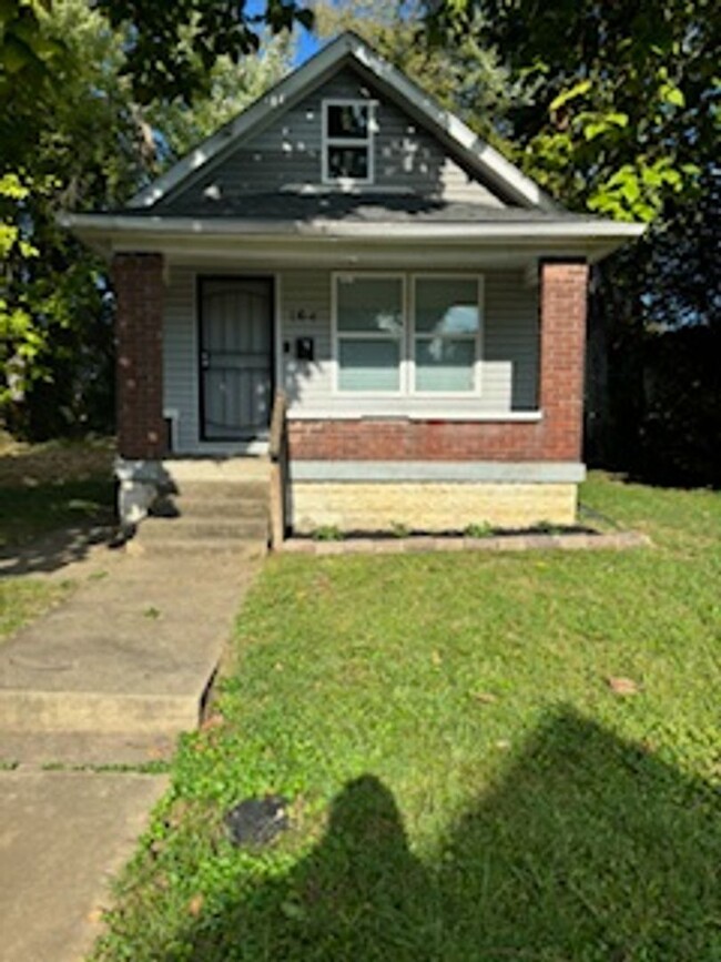 Building Photo - Cute and Cozy 1 bedroom house in the heart...