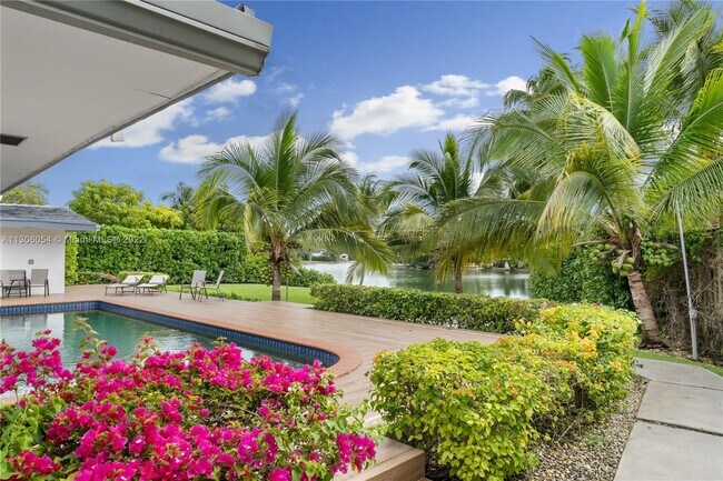 Foto del edificio - 6880 SW 126th Ter