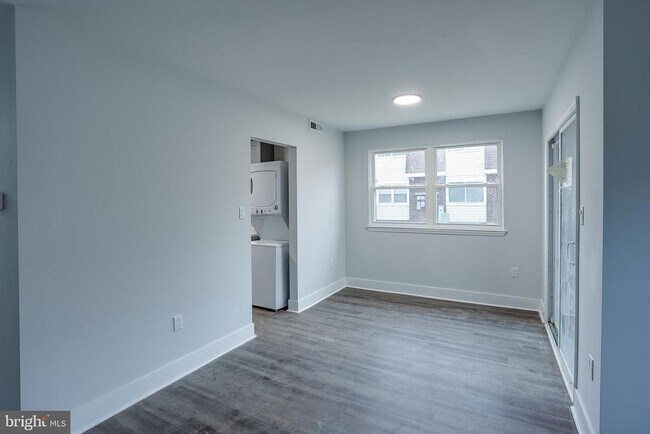 Foto del edificio - 20 Florence Tollgate