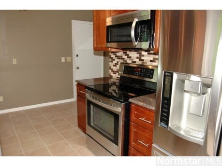 Foto principal - 9340 Oakland Ave S