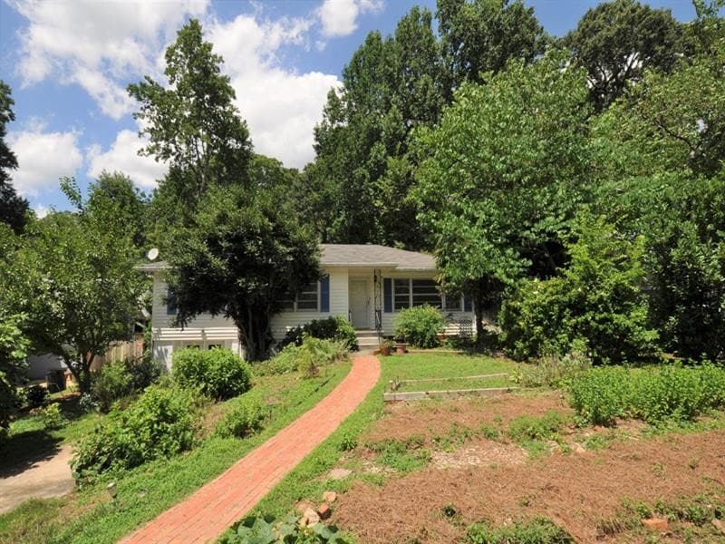 Primary Photo - 315 Westchester Dr