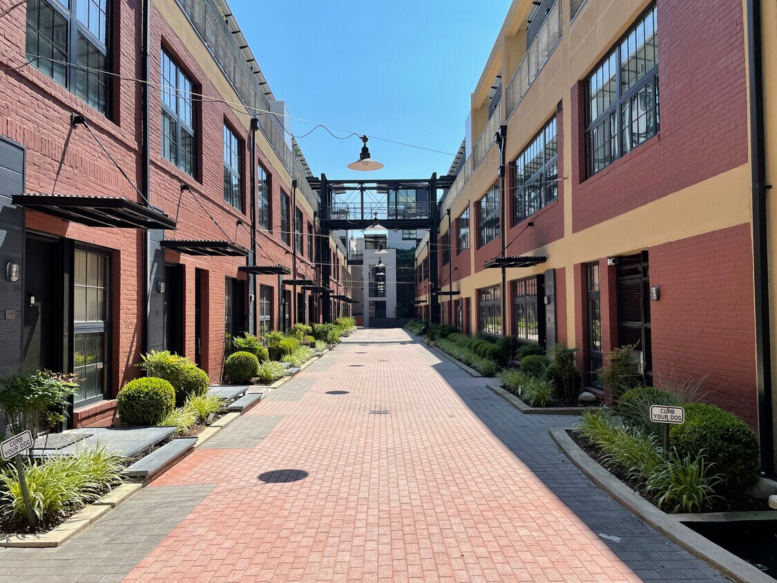 Courtyard - 2125 14th St NW