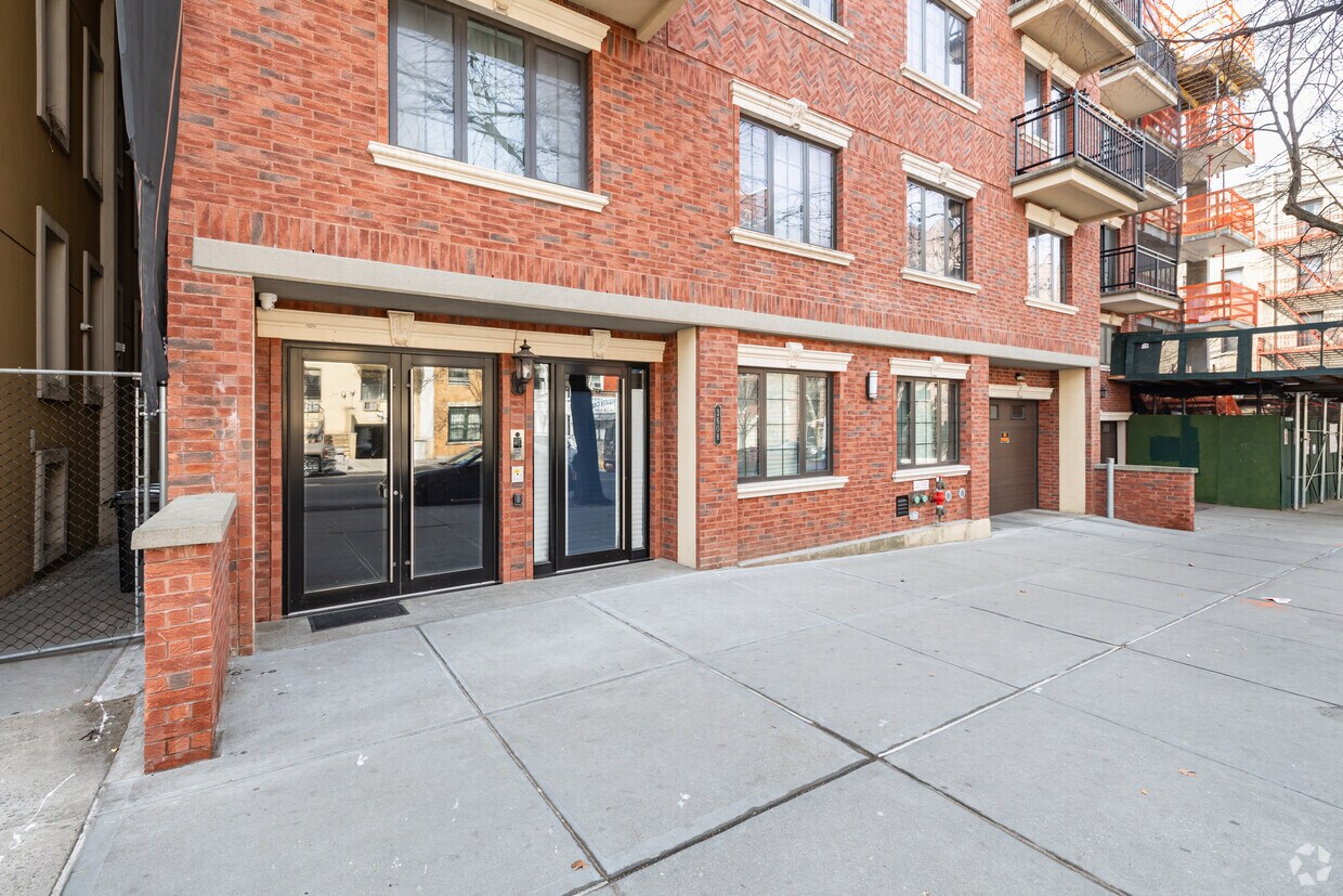 Foto del edificio - 36-08 28th Ave