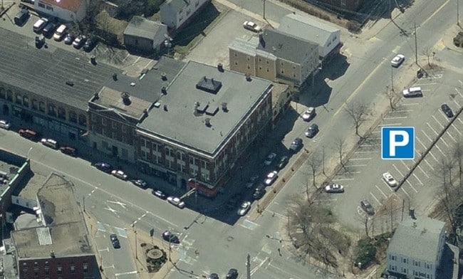 Building Photo - 1 Main St