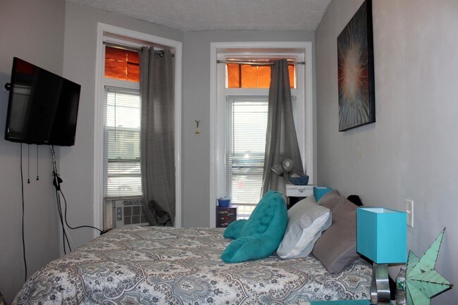 Foto del edificio - 465 Park Dr