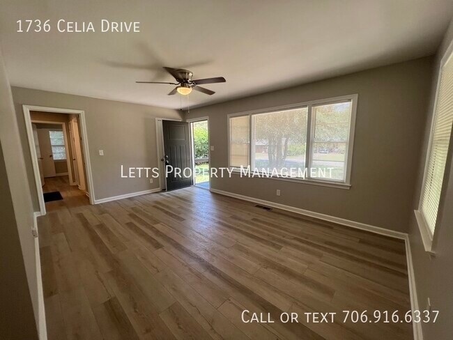 Foto del edificio - Adorable Rental Ready TODAY!