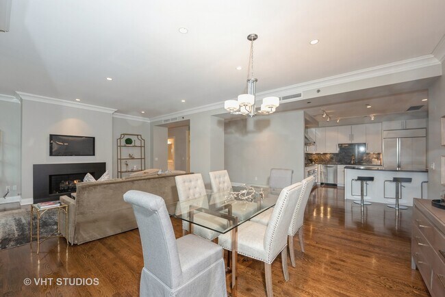 Foto del edificio - 840 N Lake Shore Dr