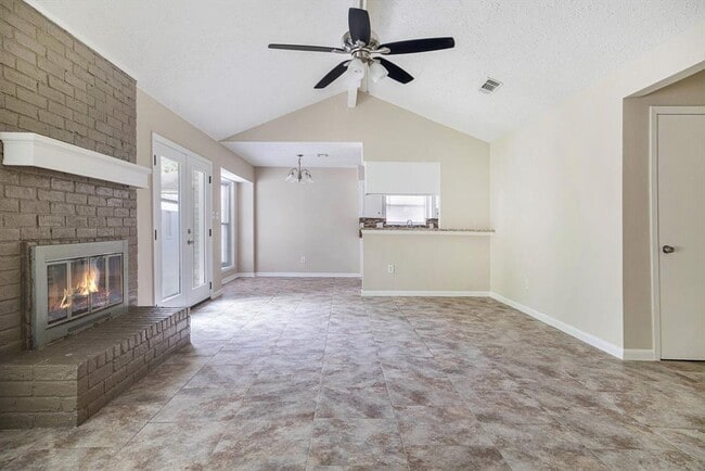 Building Photo - 22914 Grand Rapids Ln