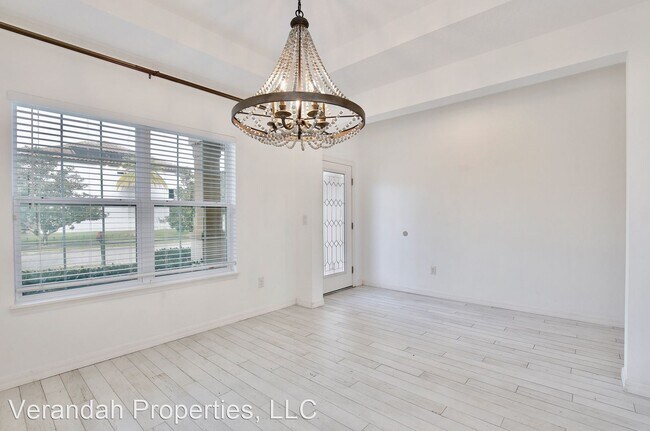 Building Photo - 4 br, 2.5 bath House - 19270 Fallglo Dr.