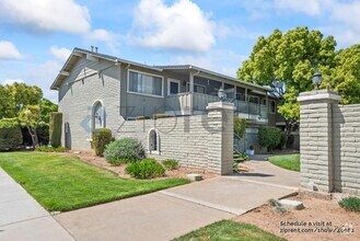 Building Photo - 1231 Juniper Dr