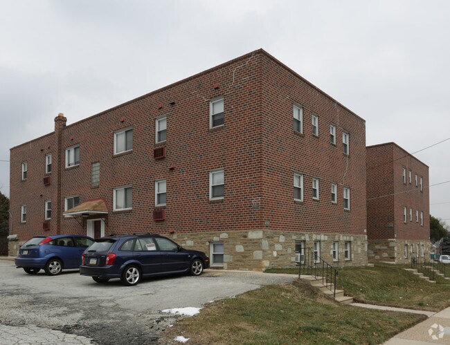 Building Photo - 7408 - 7428 Alma St