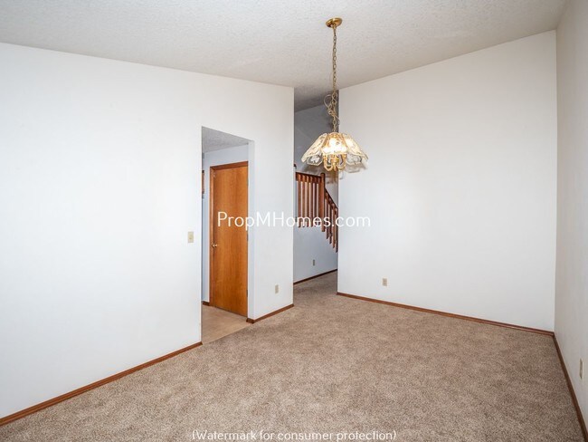 Building Photo - 4163 Calaroga Cir