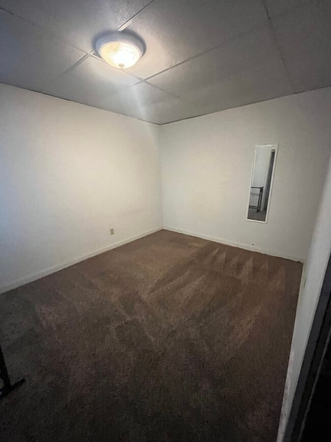 Building Photo - 27 Clinton Ave