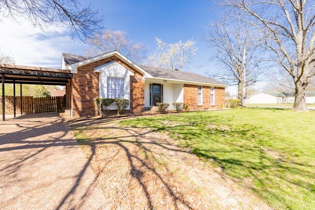 Building Photo - 6100 Scarlet Leaf Dr