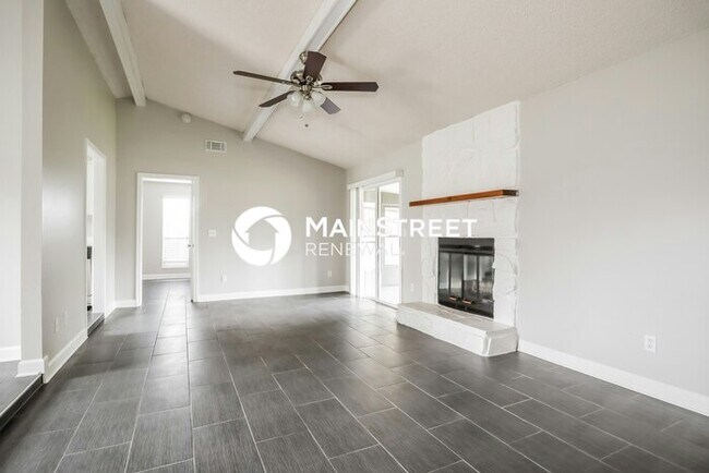Foto del edificio - 3 Bedroom Pet-Friendly Home in Jacksonville, FL with Main Street Renewal