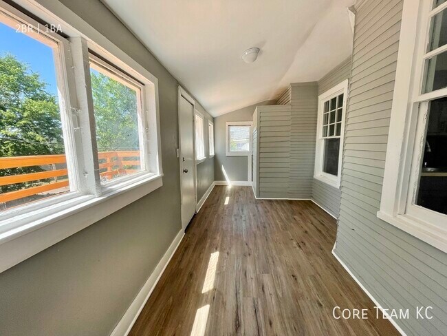 Building Photo - Westside 2 Bedroom House for Rent