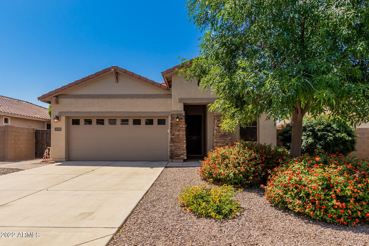 Foto principal - 2729 E Clifton Ave