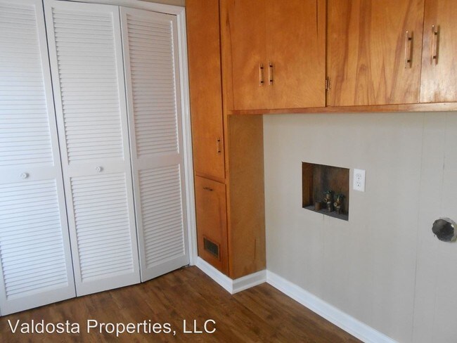 Foto del edificio - 3 br, 2.5 bath House - 2323 Riverhill Drive