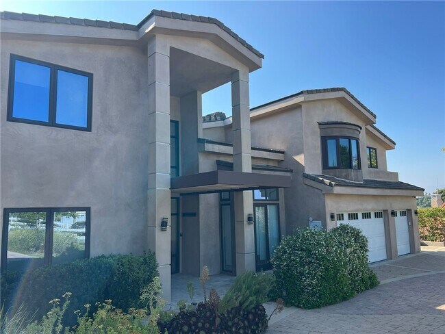 Building Photo - 2557 Blaze Trail