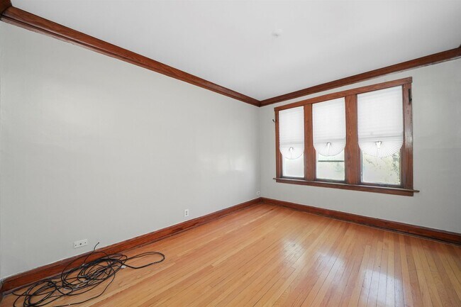 Building Photo - 4011 S Talman Ave