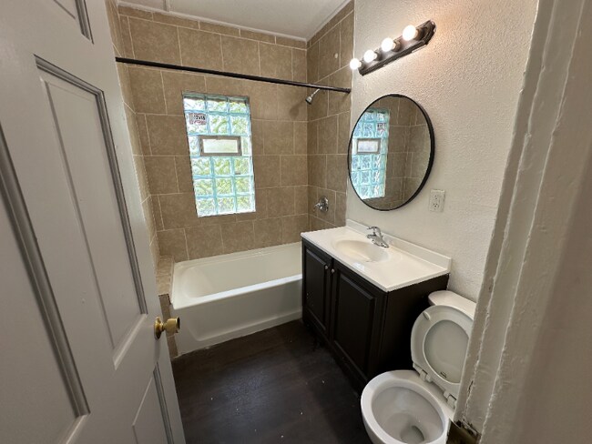 Foto del edificio - 3221 N 20th St