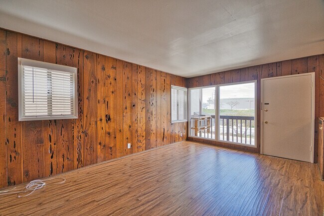 Foto del edificio - 448 Rosecrans Ave