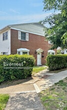 Building Photo - 1382 Ironwood St