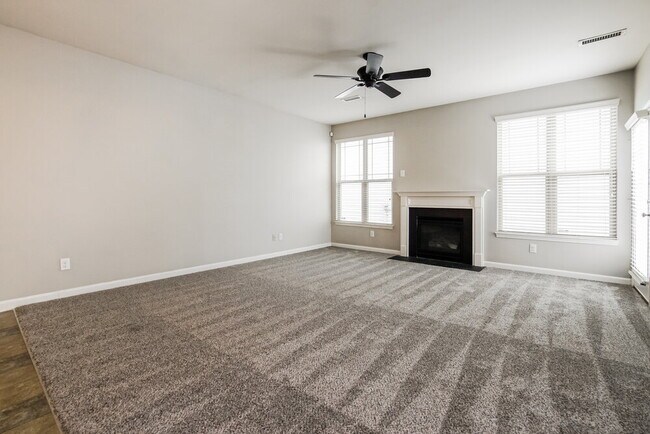 Building Photo - 35 Wensley Ct