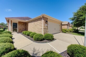 Building Photo - 2922 Coral Berry Ct