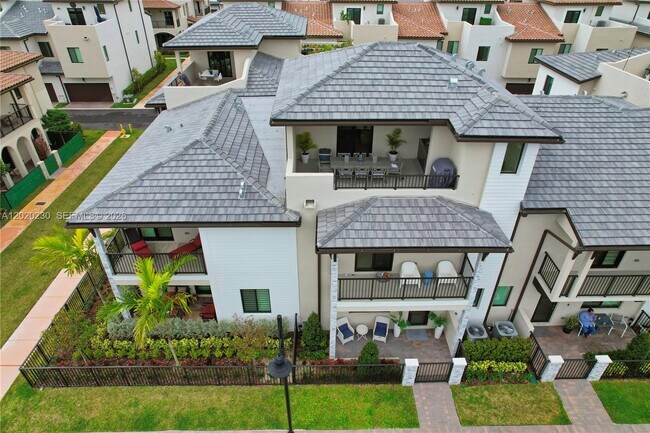 Foto del edificio - 4534 NW 83rd Ave