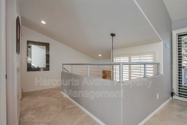 Foto del edificio - 707 S Sierra Ave