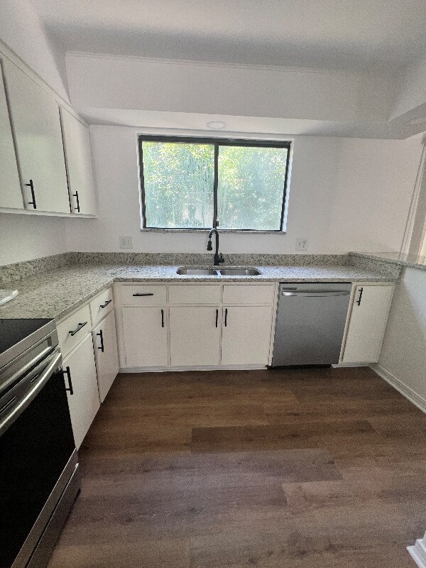 Foto del edificio - 1306 Magnolia Cir E