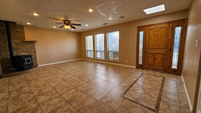 Foto del edificio - 3 Bed 2 Bath