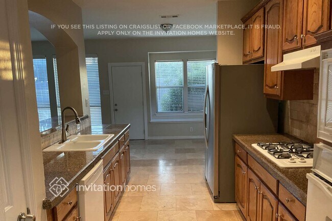 Building Photo - 4633 Poppy Hills Dr
